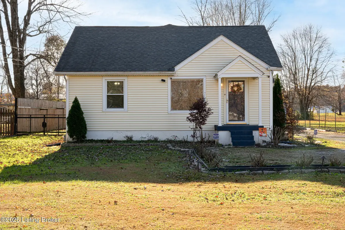 9606 Keys Ferry Rd, Fairdale, KY 40118 - Image #1