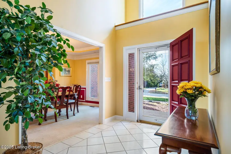 7909 Kendrick Crossing Ln, Louisville, KY 40291 - Image #2