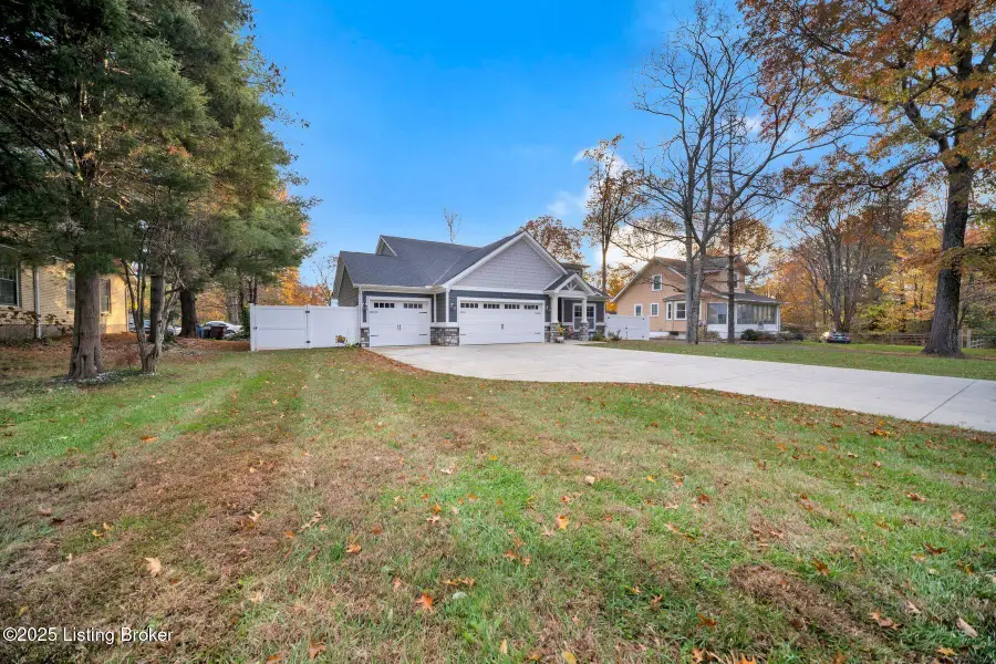 9204 Fairground Rd, Louisville, KY 40291 - Image #3