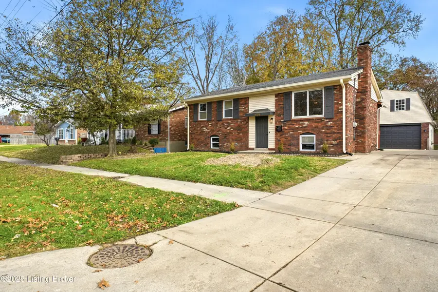 8105 Horizon Ln, Louisville, KY 40219 - Image #2