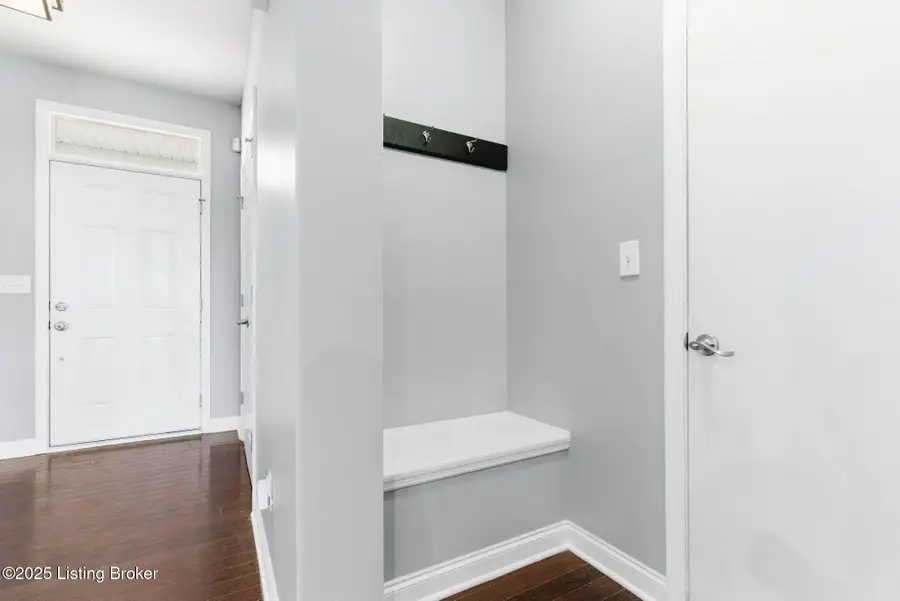 9102 Rocky Bank Ct, Louisville, KY 40291 - Image #2