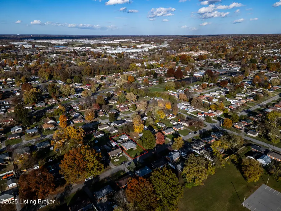 5013 Ronwood Dr, Louisville, KY 40219 - Image #2