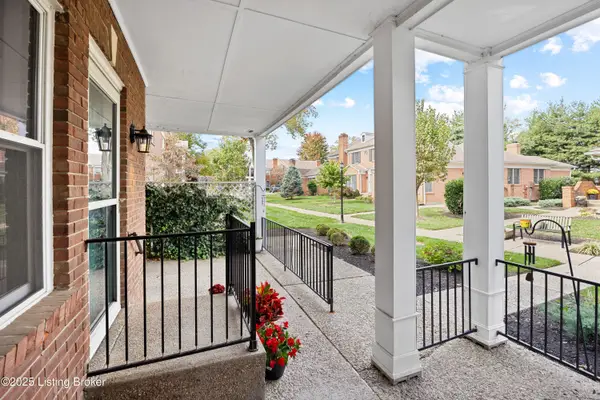 657 Breckenridge Ln #F2, Louisville, KY 40207