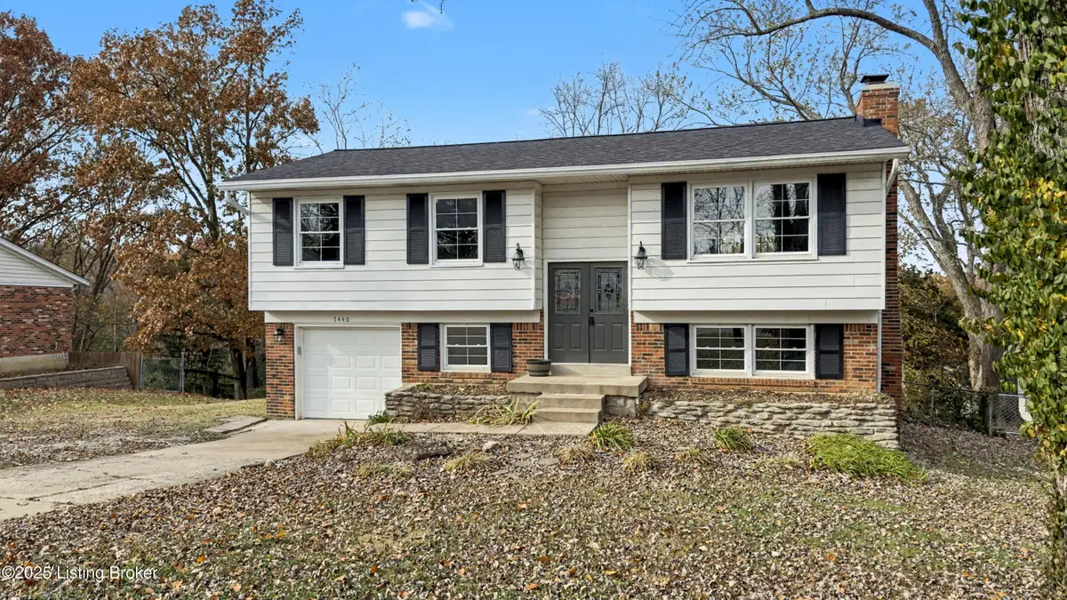 7440 E Orchard Grass Blvd, Crestwood, KY 40014 - Image #1