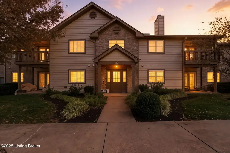 1205 Winter Springs Ct, Louisville, KY 40223 - Image #2