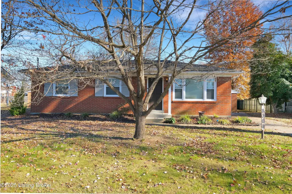 8307 Pandorea Dr, Louisville, KY 40258 - Image #1