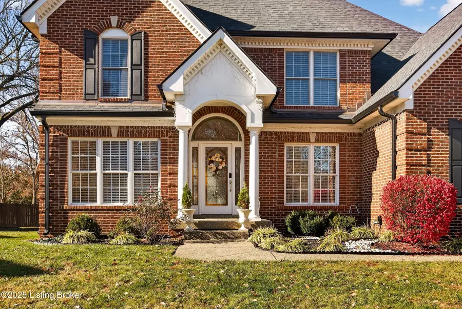 9702 Tufton Ct, Jeffersontown, KY 40299 - Image #2