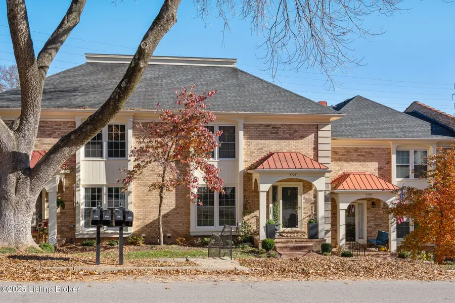 5728 Coach Gate Wynde, Louisville, KY 40207 - Image #3