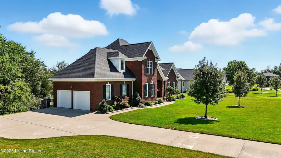 7387 Grand Oaks Dr, Crestwood, KY 40014 - Image #3