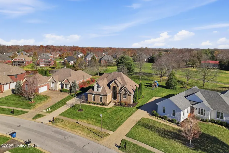 10714 Worthington Ln, Prospect, KY 40059 - Image #3