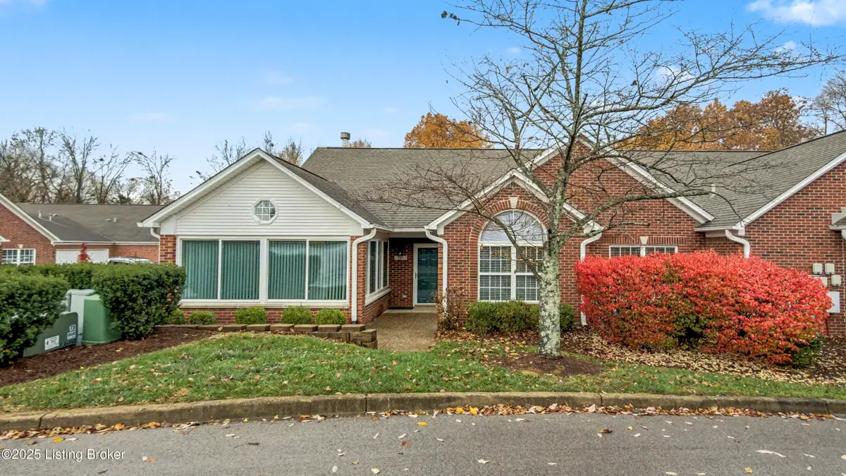 12403 Trophy Pl, Louisville, KY 40299 - Image #1