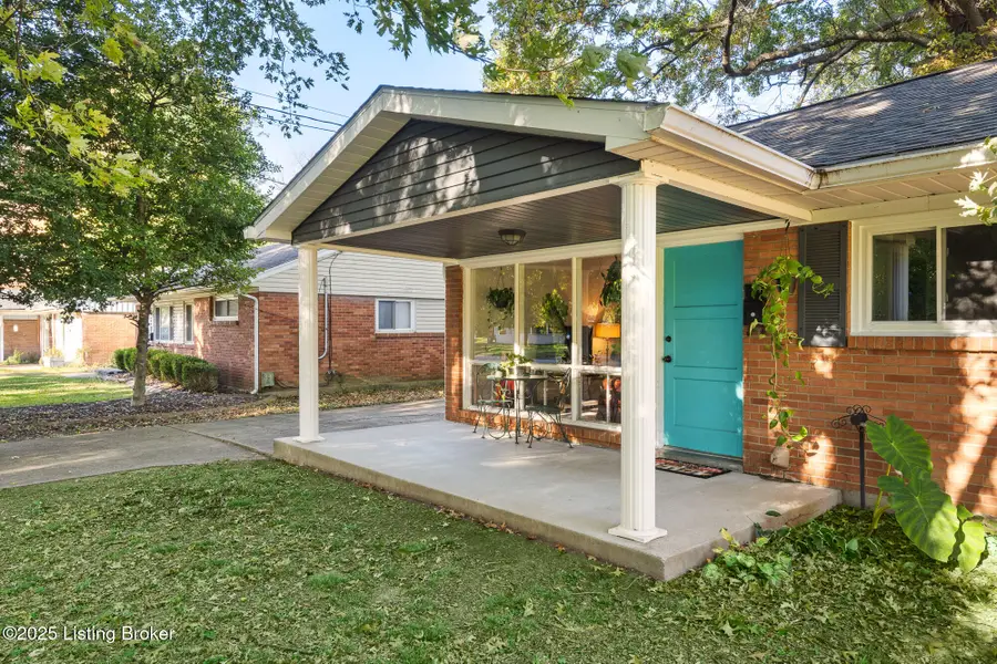 1915 Heaton Rd, Louisville, KY 40216 - Image #3