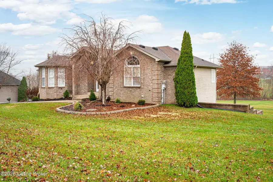 1811 Shelbyville Rd, Taylorsville, KY 40071 - Image #3