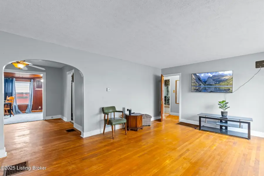 5403 S 3rd St, Louisville, KY 40214 - Image #3