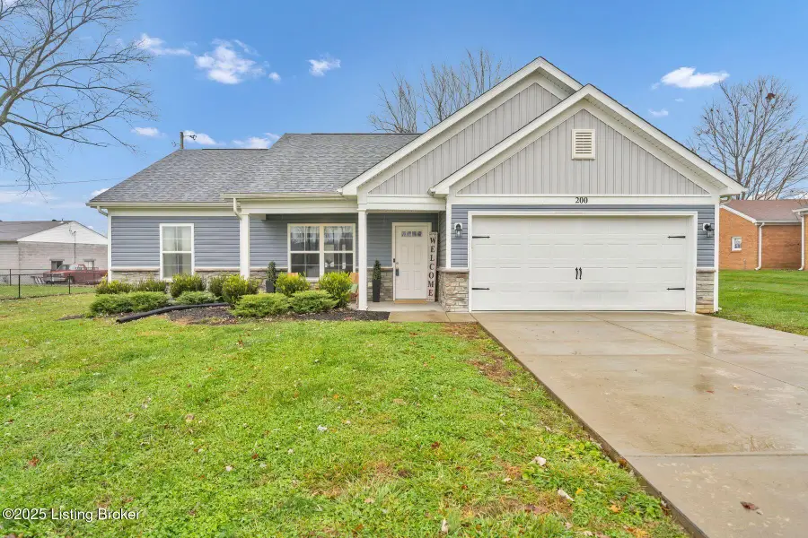 200 Stringer Ln, Mount Washington, KY 40047 - Image #2