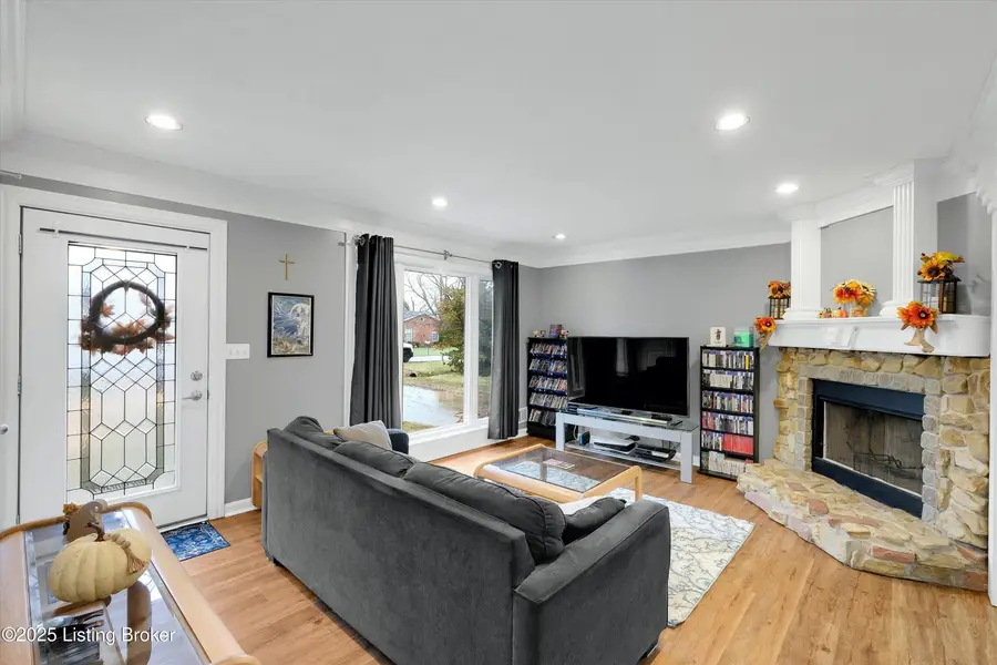 105 Sunset Dr, La Grange, KY 40031 - Image #3