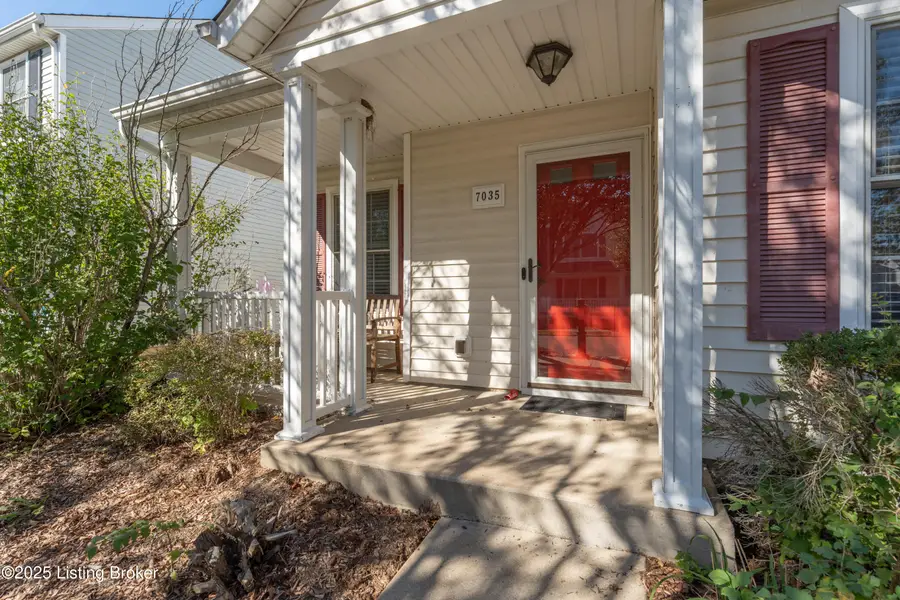 7035 Royal Links Dr, Louisville, KY 40228 - Image #2