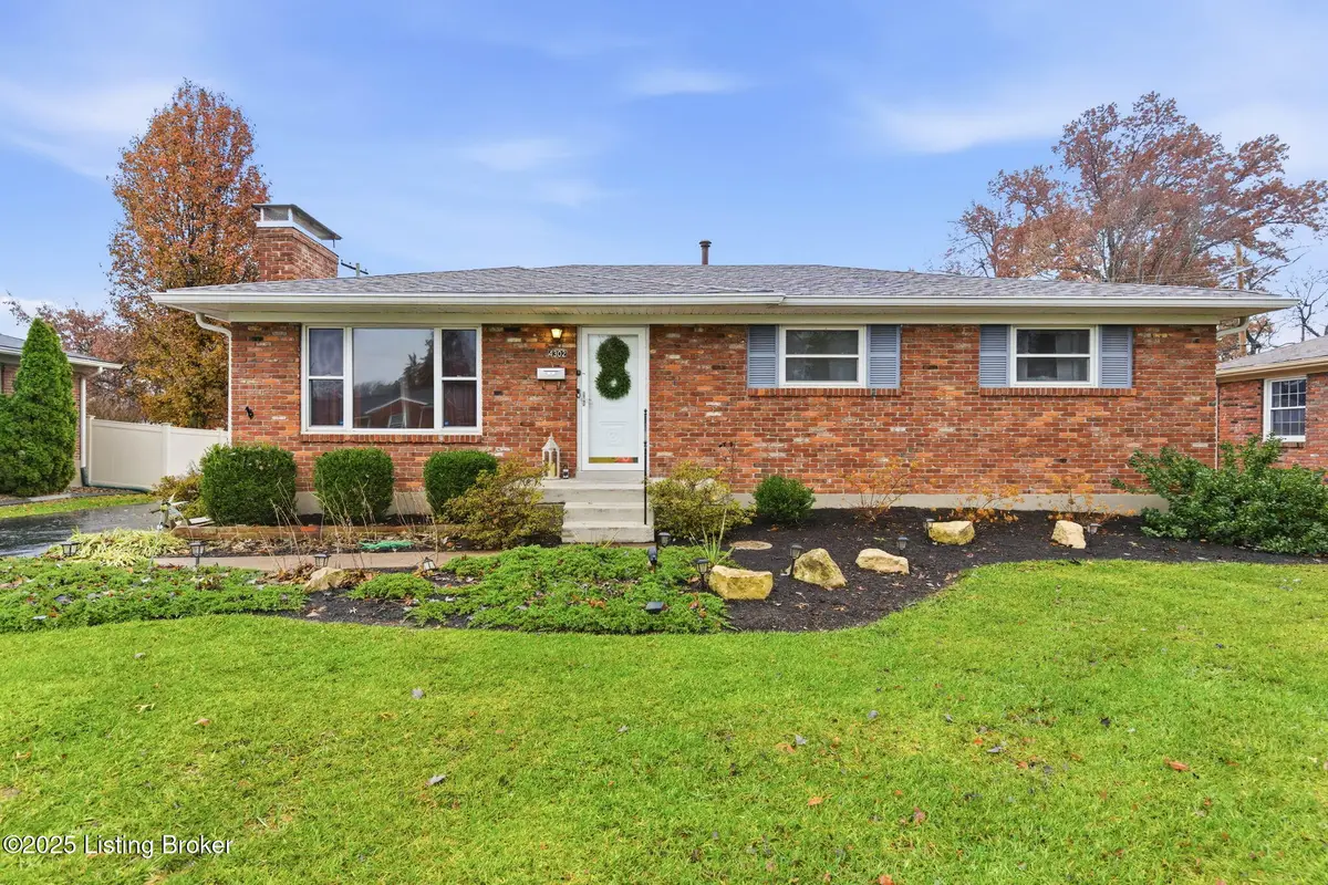 4302 Kinloch Rd, Louisville, KY 40207 - Image #1