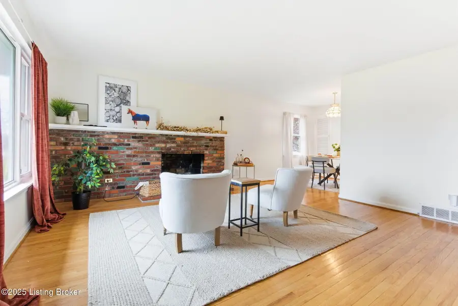 4302 Kinloch Rd, Louisville, KY 40207 - Image #2