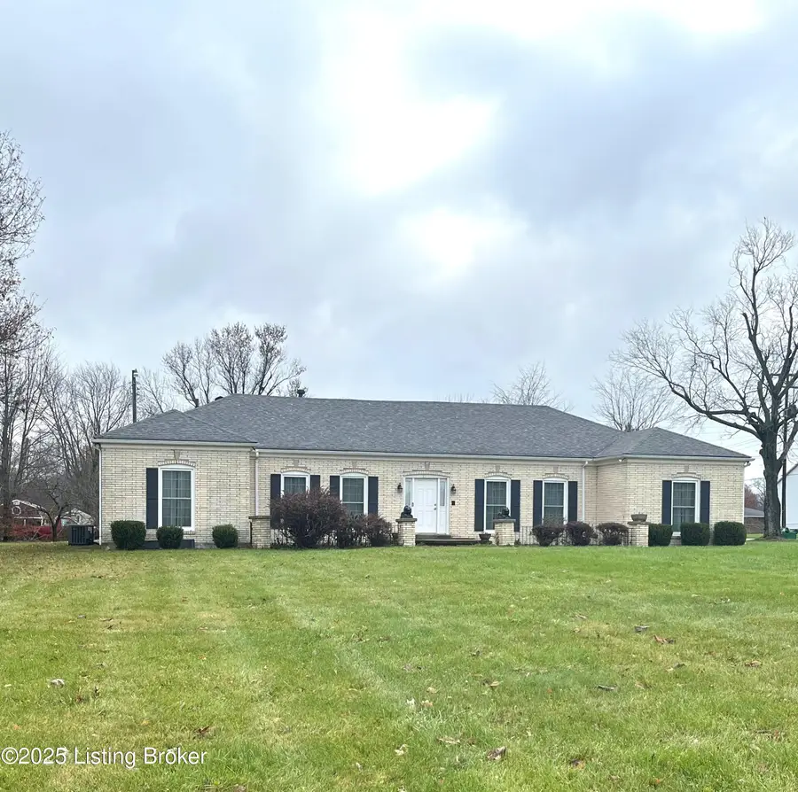 12 Carrol Ann Ave, Pleasureville, KY 40057 - Image #3