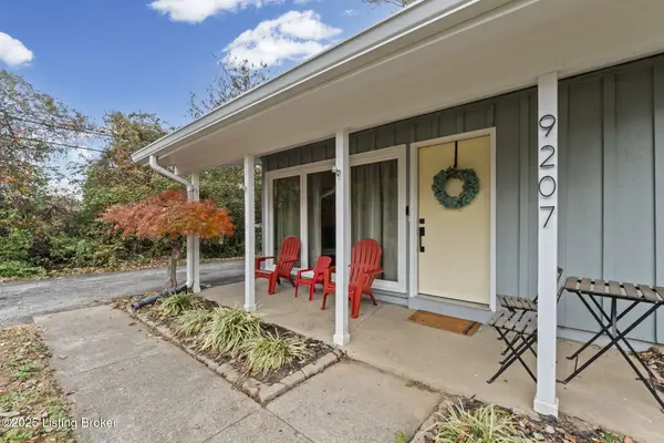 9207 Earlham Dr, Moorland, KY 40223