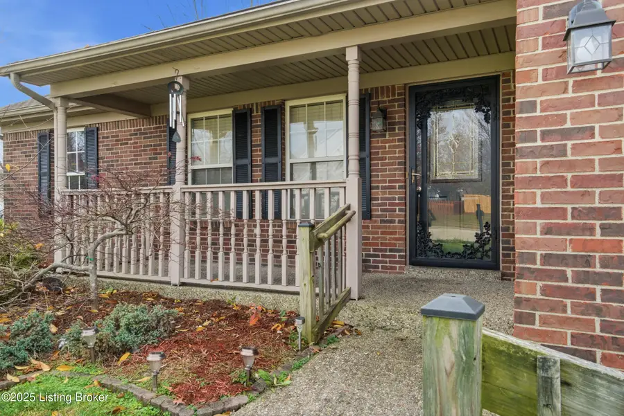 7003 Alma June Way, Louisville, KY 40228 - Image #3