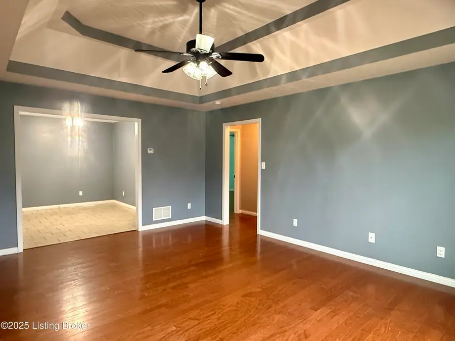 110 N Howard St, Bardstown, KY 40004 - Image #2