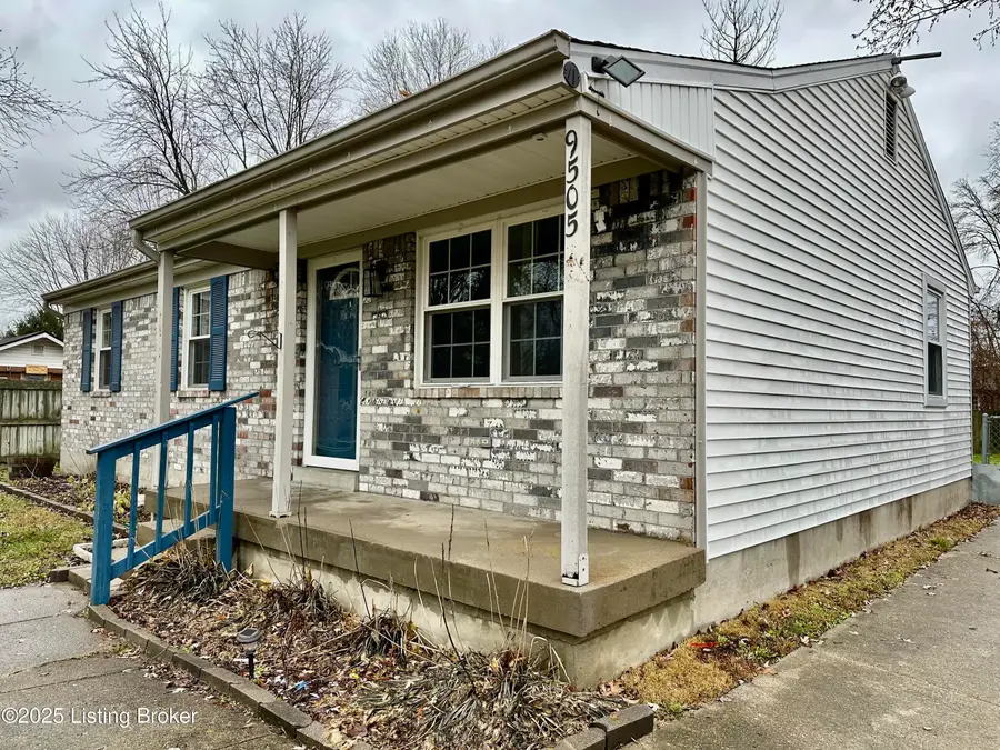 9505 Sissone Dr, Fairdale, KY 40118 - Image #3