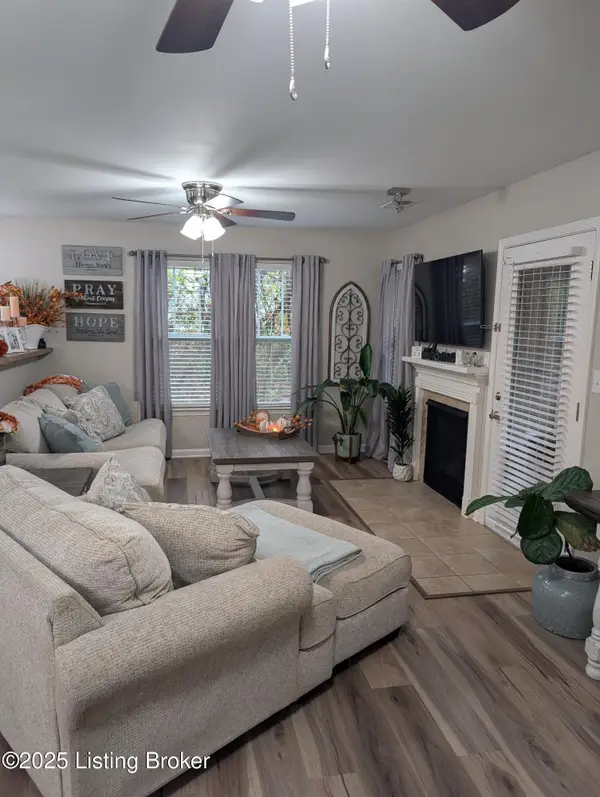 6506 Brook Bend Way #116, Louisville, KY 40229