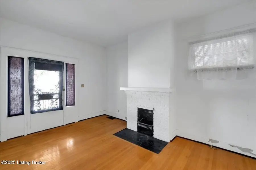 2130 W Gaulbert Ave, Louisville, KY 40210 - Image #2