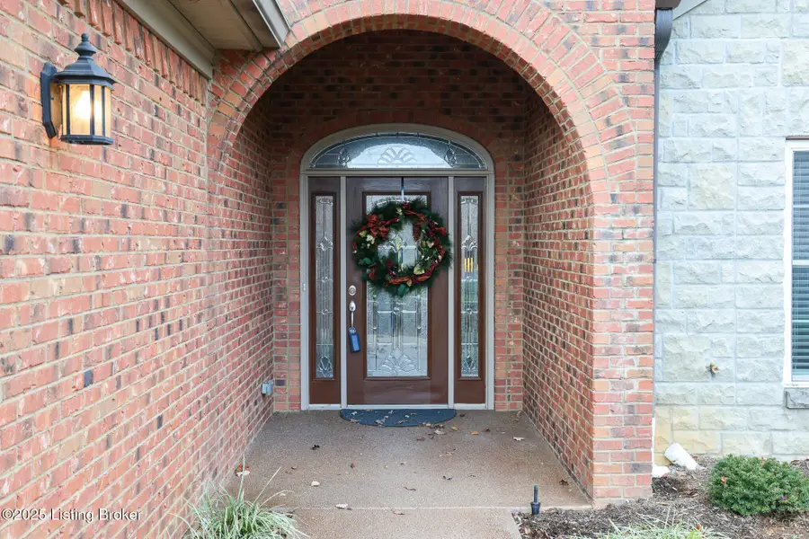 10712 Riva Rd, Louisville, KY 40223 - Image #2