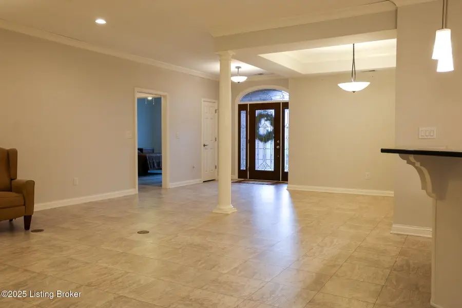 10712 Riva Rd, Louisville, KY 40223 - Image #3