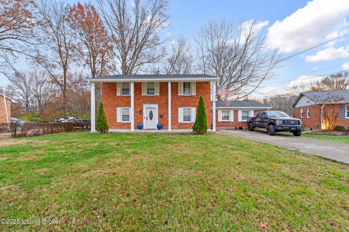 3205 Rosewedge Way, Louisville, KY 40216 - Image #1