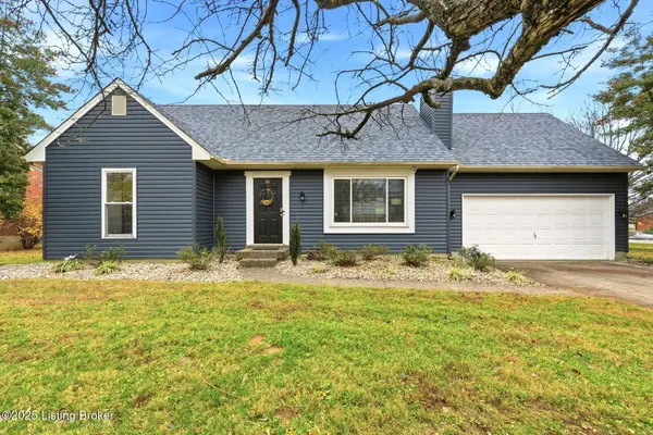 10100 Settlers Crest Ln, Louisville, KY 40299