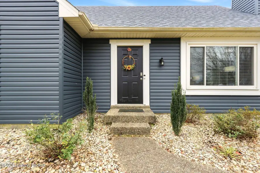 10100 Settlers Crest Ln, Louisville, KY 40299 - Image #3