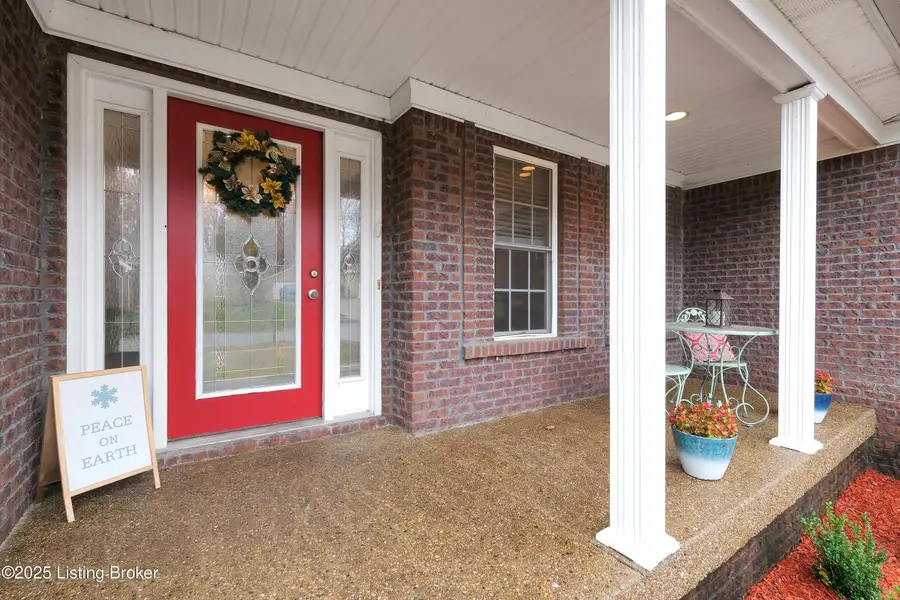 10600 Hickory Grove Dr, Louisville, KY 40291 - Image #3