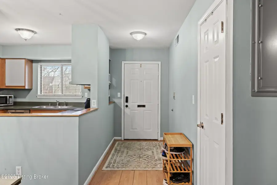 2 Lake Ave, Louisville, KY 40206 - Image #2