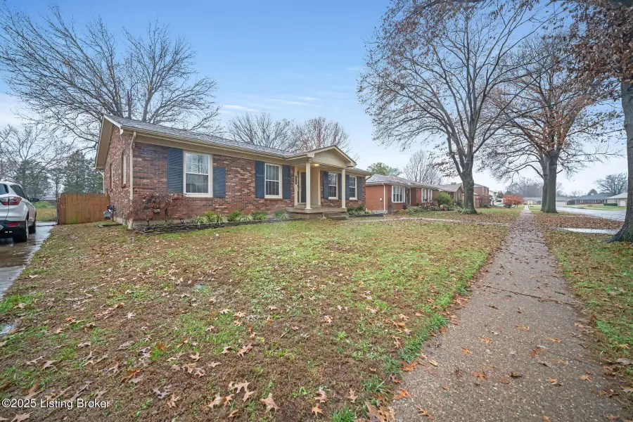 3310 Eastside Dr, Louisville, KY 40220 - Image #3