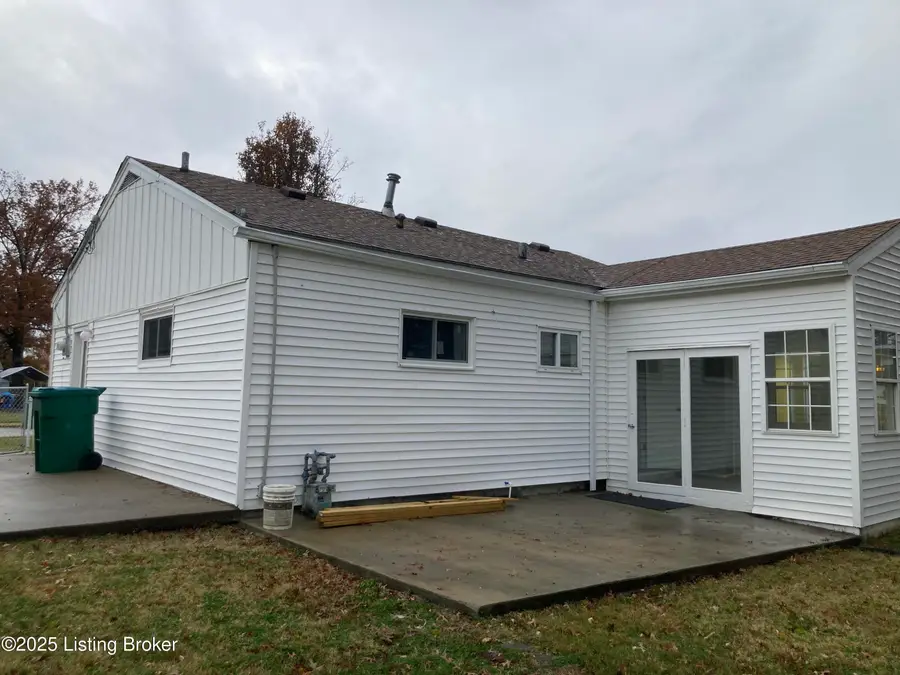 4805 Warbler Way, Lynnview, KY 40213 - Image #3