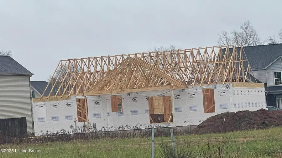 424 Lambrusco Way, Vine Grove, KY 40175 - #2