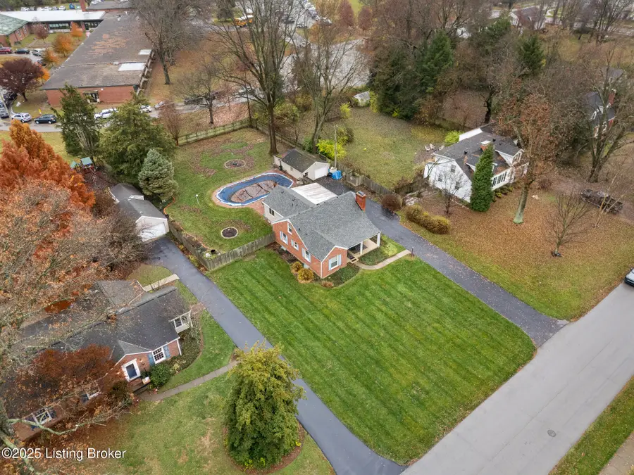 7108 Wesboro Rd, Louisville, KY 40222 - Image #2