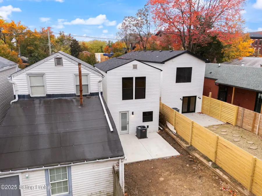 825 E Chestnut St, Louisville, KY 40204 - Image #3