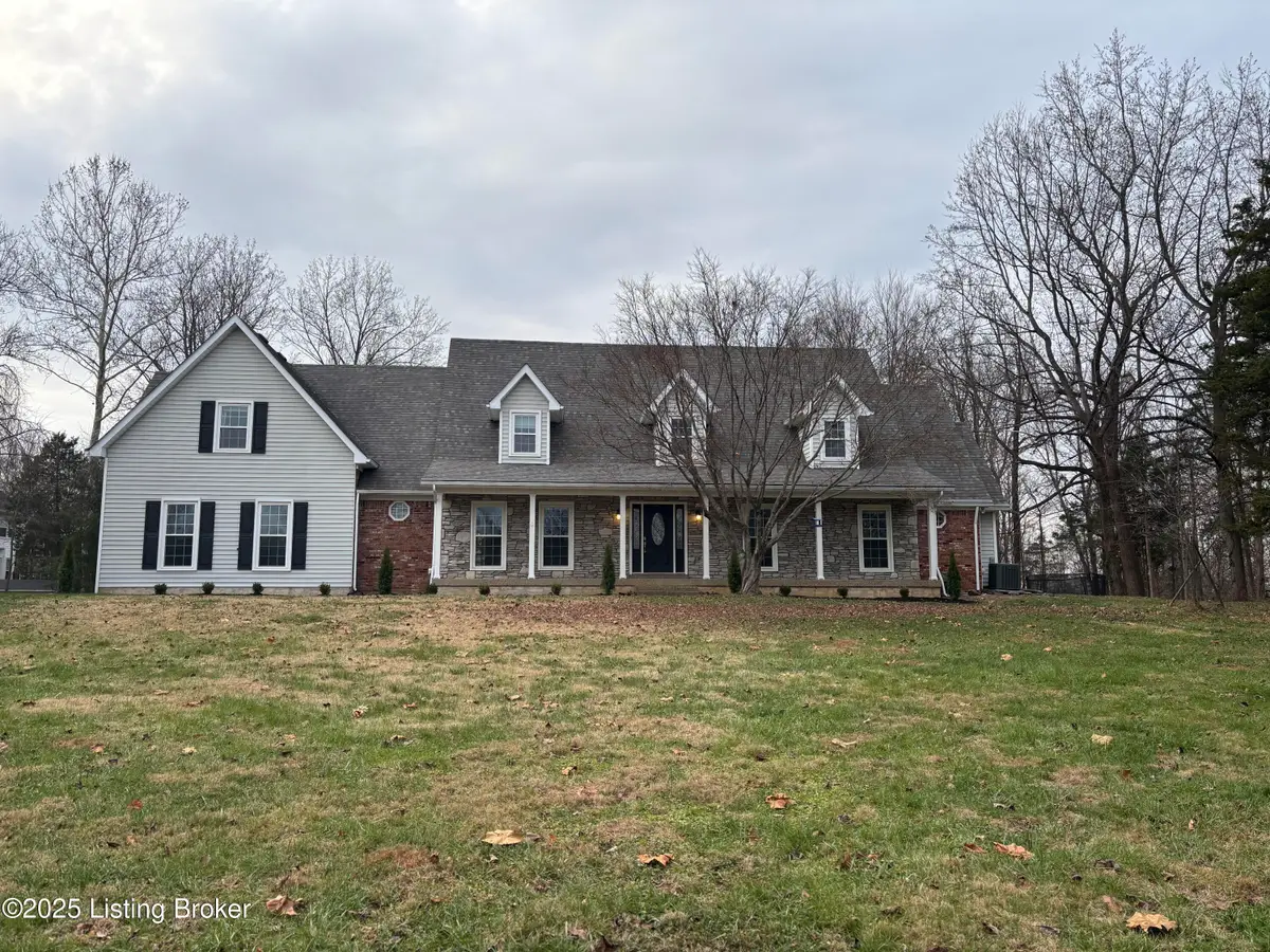 7414 Cambridge Dr, Crestwood, KY 40014 - Image #1