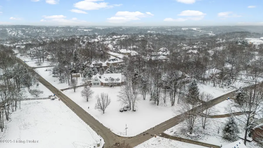 7414 Cambridge Dr, Crestwood, KY 40014 - Image #2