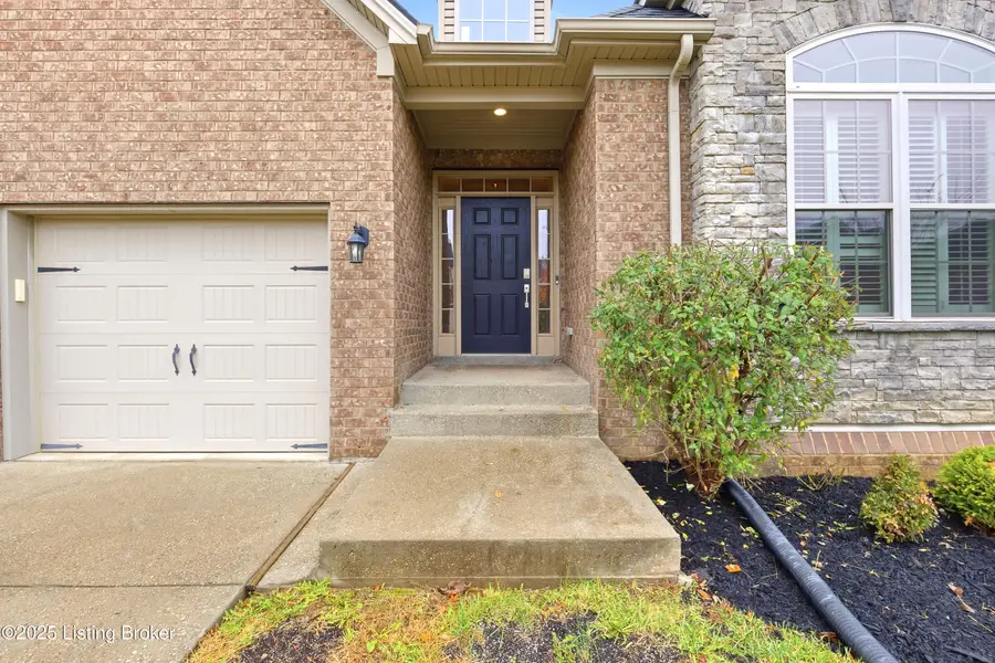 6922 Franklin Farmer Way, Louisville, KY 40229 - Image #2