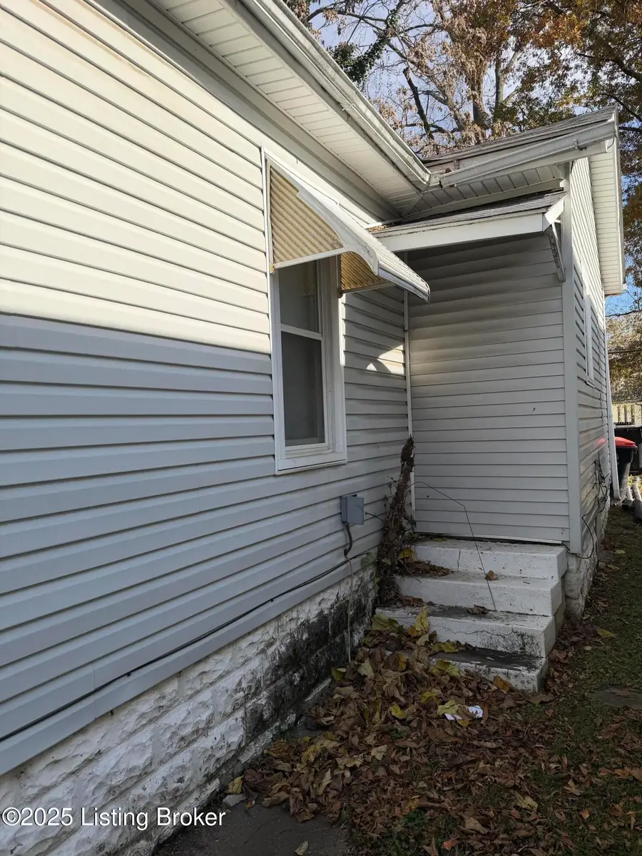 115 Boston Ct, Louisville, KY 40212 - Image #3