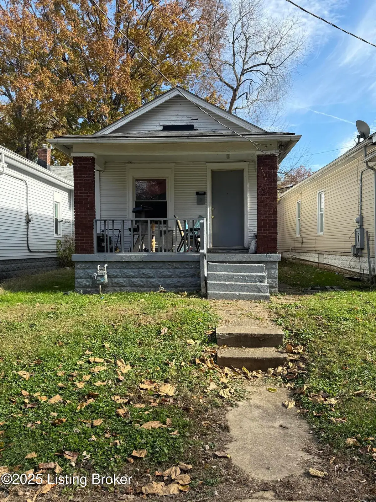 121 Boston Ct, Louisville, KY 40212 - Image #1