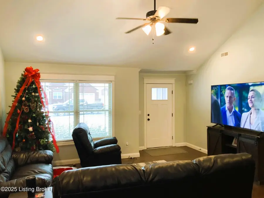 115 Hudson Dr, Bardstown, KY 40004 - Image #2