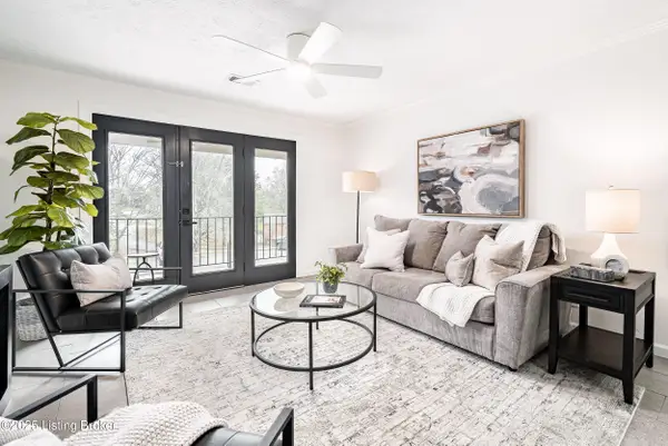 7910 Grenoble Ln #A, Prospect, KY 40059