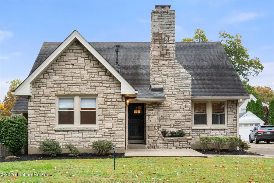 2342 Emerson Ave, Louisville, KY 40205 - Image #2